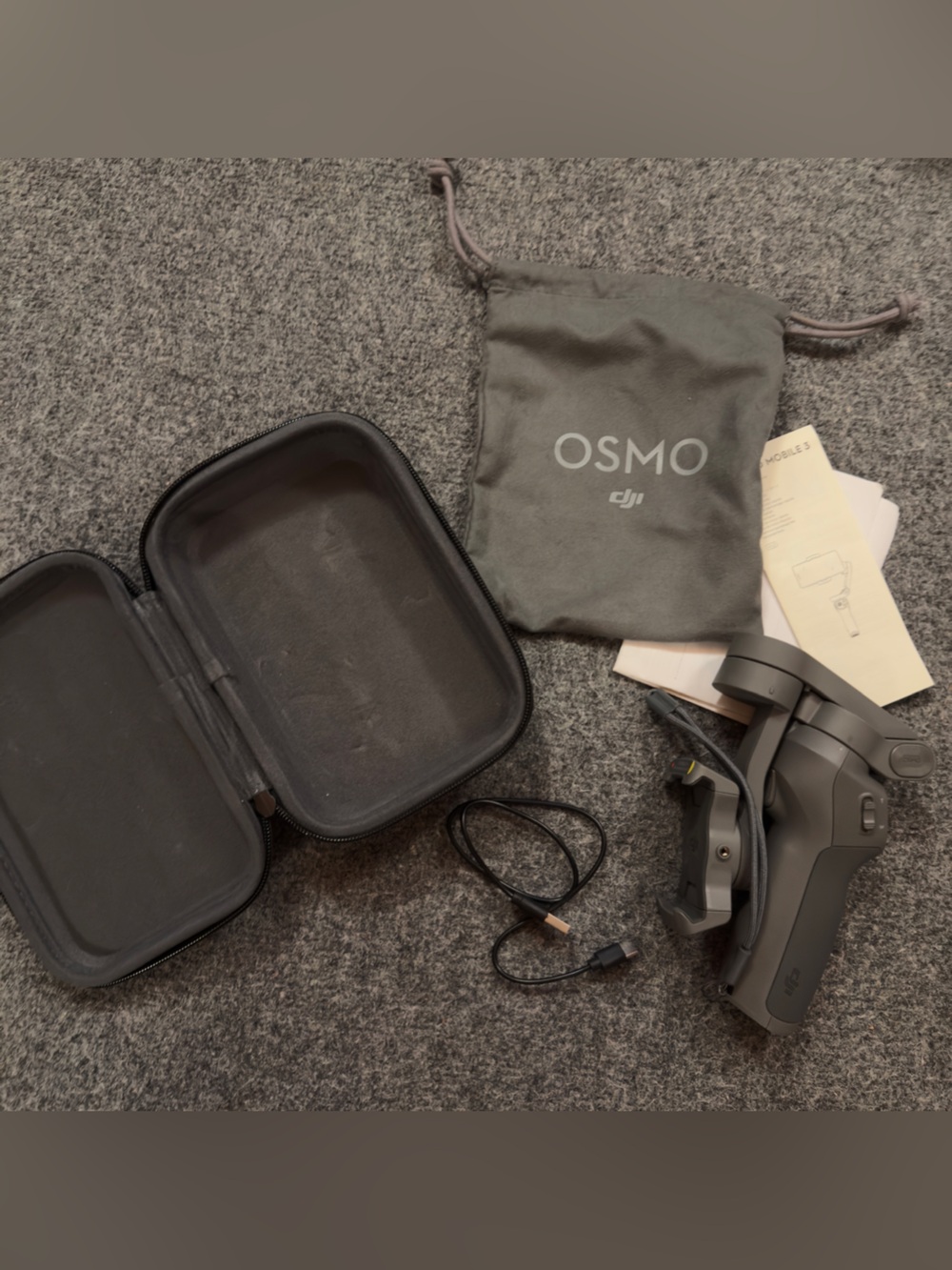 DJI OSMO 3 Smartphone Gimbal Stabilizer with Adjustable Mount w/ Tabletop Tripod
